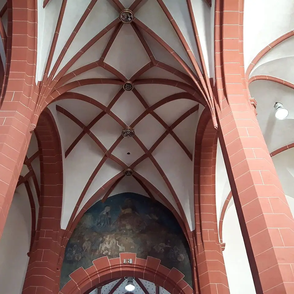 Kirchenraum nach der Restaurierung