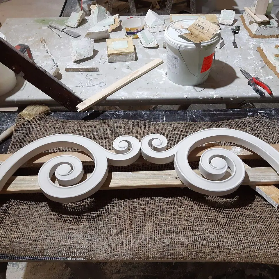 Gegossenes Rankenornament